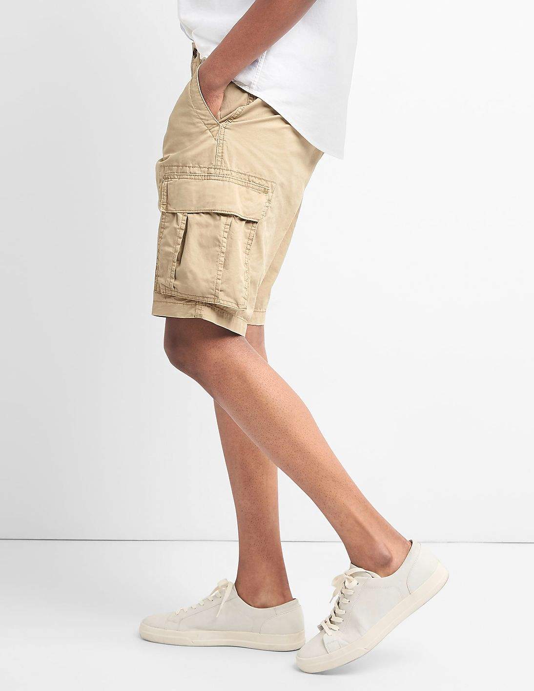 Cargo Shorts 28 Waist Shorts GAP Cargo Shorts (Beige, 28) In