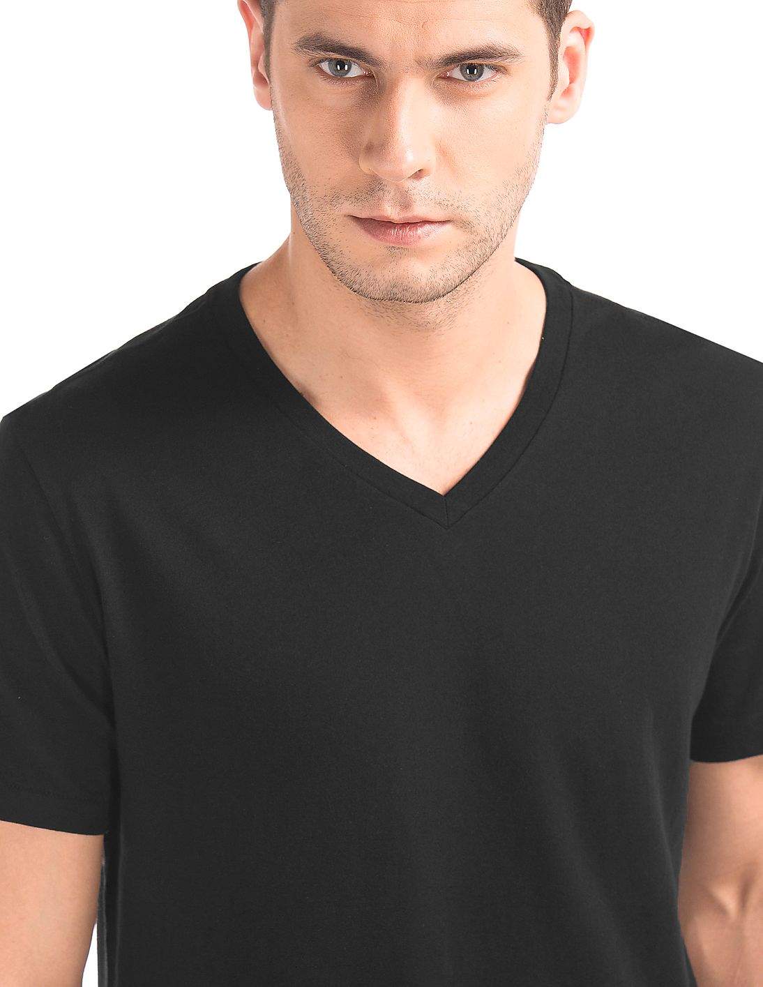 gap essential v neck
