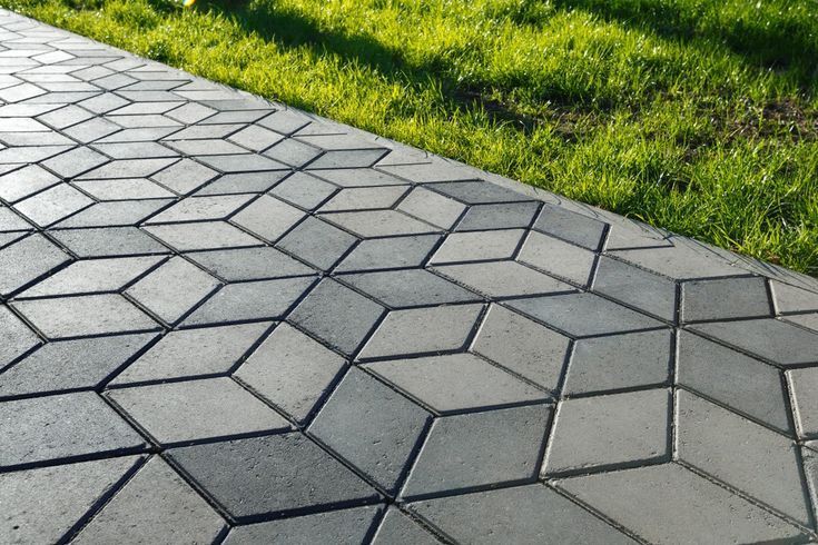 Interlocking Tiles Driveway
