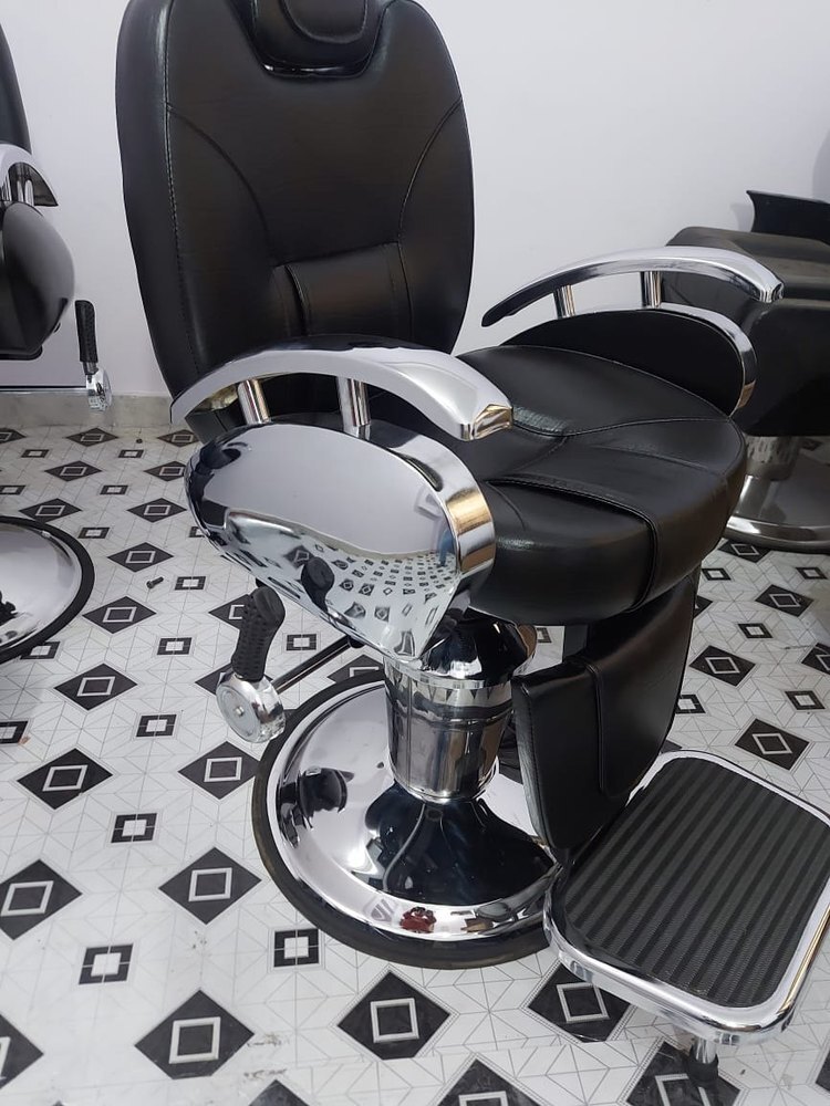 Beauty Parlour Stylist Cutting Chair Hair Cutting Chair (Black) In