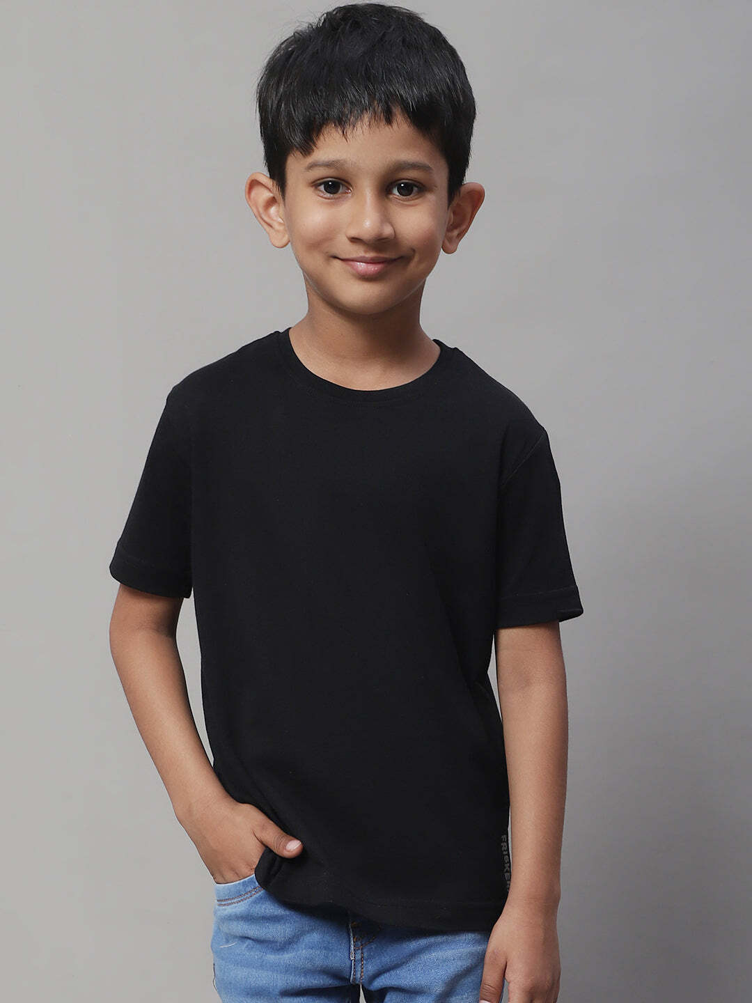 Half Sleeves Cotton Plain T-Shirt For Kids in Kolkata at ₹ 200