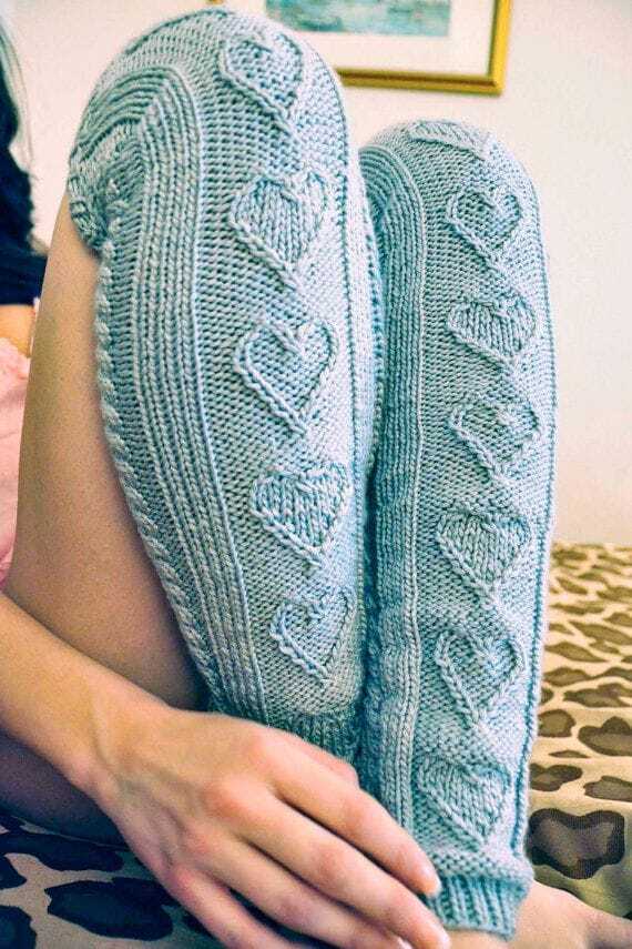 Hand Knitted Unisex Solid Merino Wool Pullover Sweater in Ludhiana