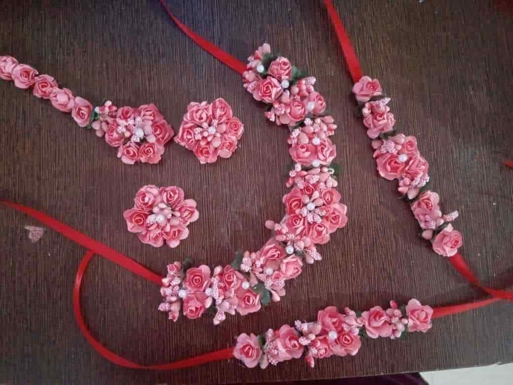 Pink Colour Handmade flower jewellery set in Pune at ₹ 500