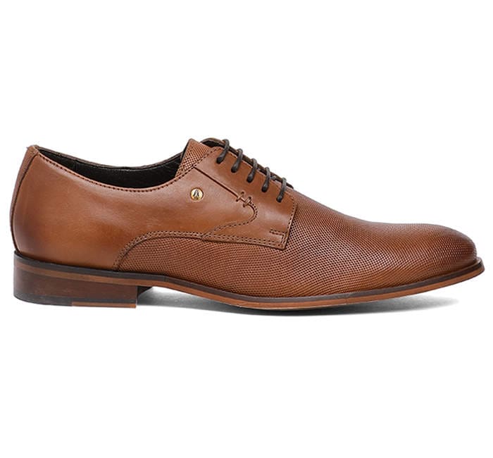 Hush Puppies Brown Men's Formal Shoes (Size: 8, F824304900) in Bangalore at   4,799 -  4,999 by Akshaya Footwear - Justdial