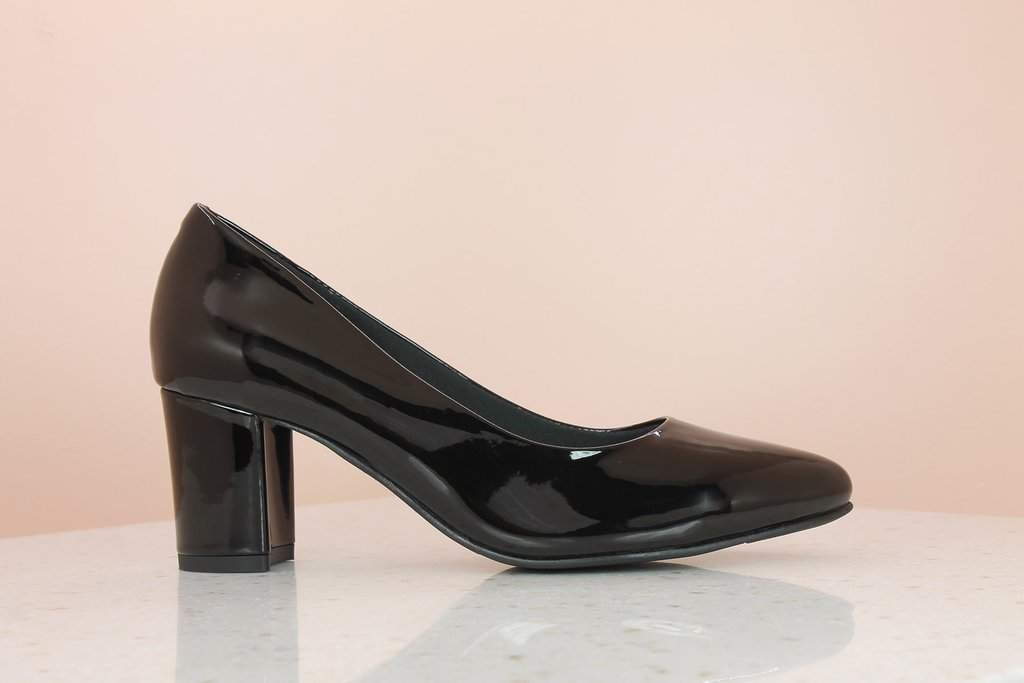 Court Formal Medium Heel Shoes (Black, 4) in Delhi at