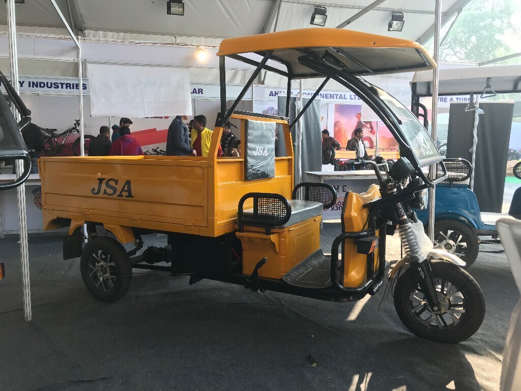 Jsa Battery loader in Kanpur at best price by Jai Motors Justdial