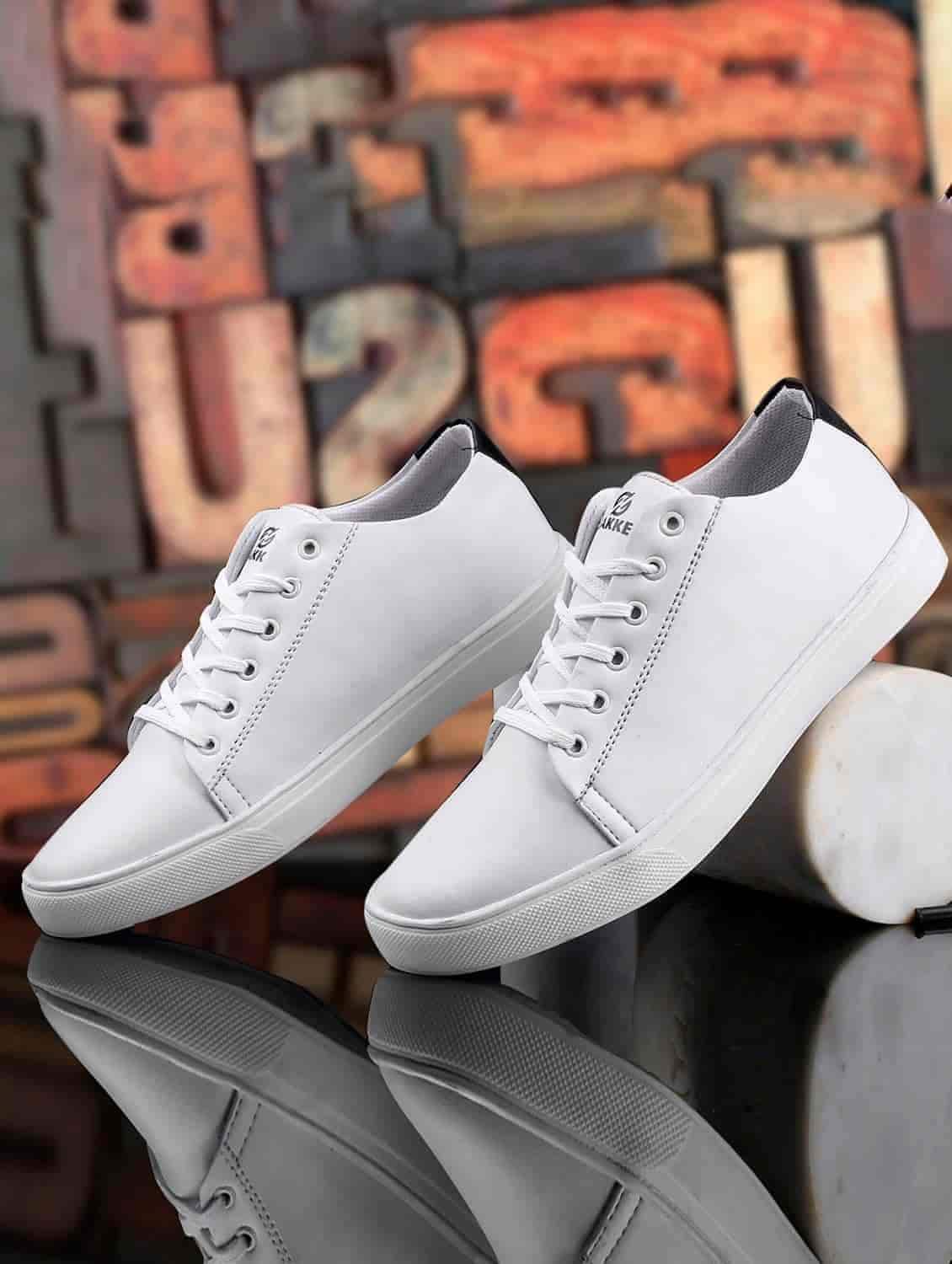 Men Sneakers White Leather Comfortable Sneakers Lace UP