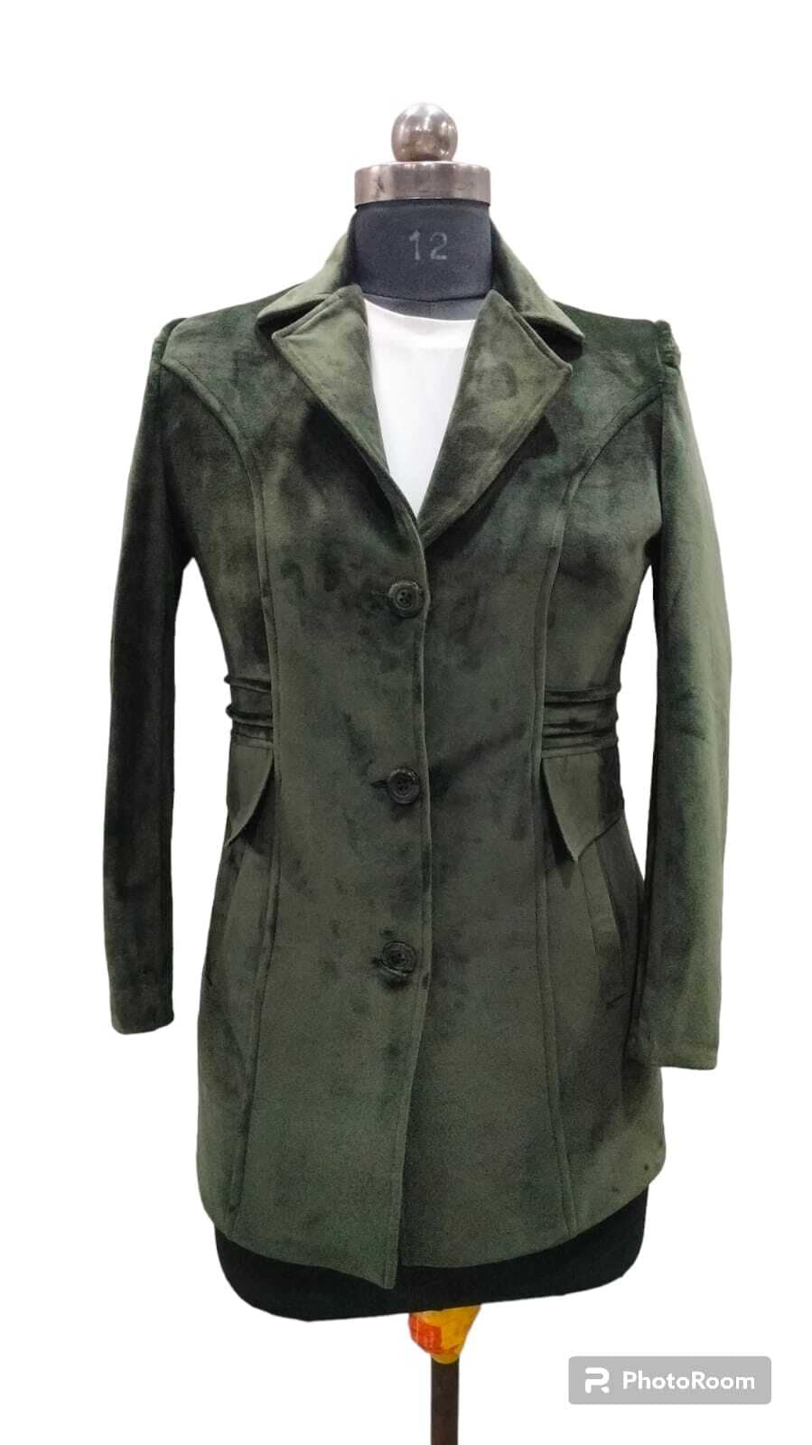 ladies long coat in Ludhiana at ₹ 899 Pc by Ludhiana Collection