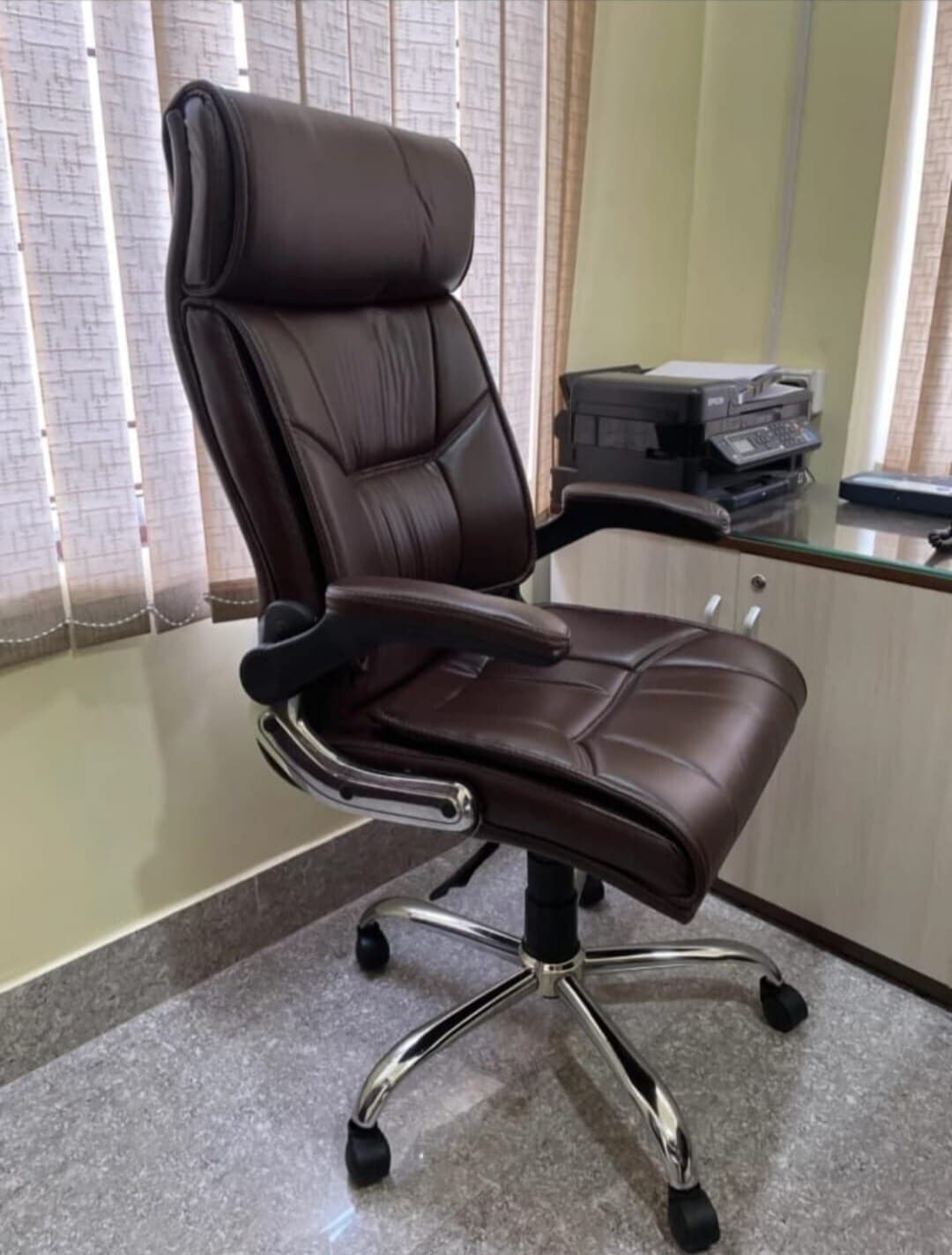 Leather Revolving High Back Boss Office Chair in Pune at ₹ 5,200