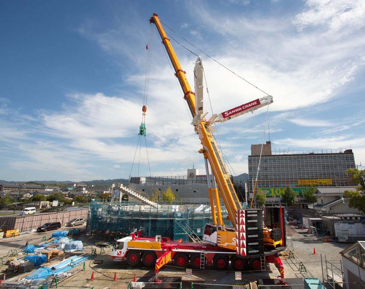 LIEBHERR LTM 1800 NX (800tone) Lifting Genset, 52 OFF