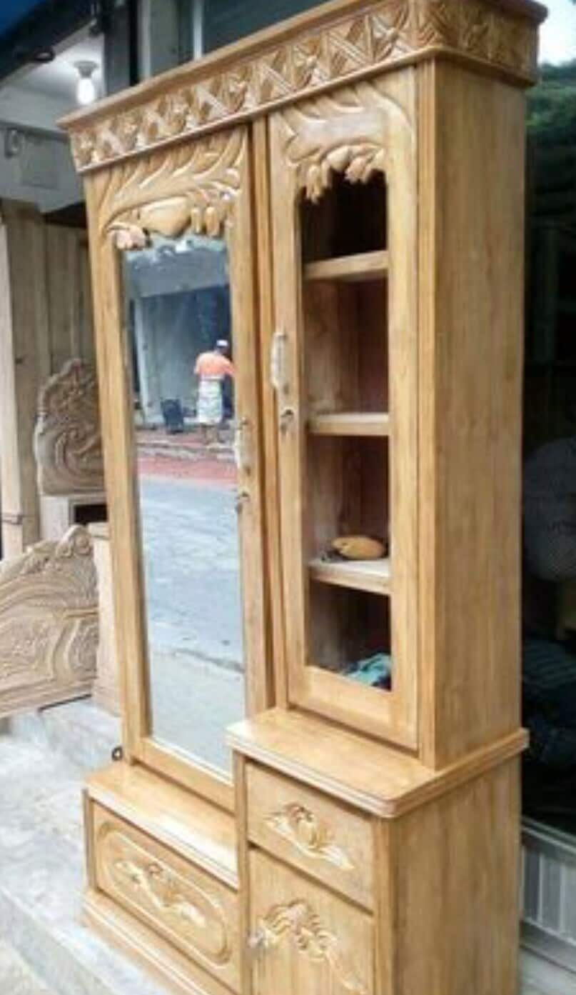 Luxurious Style Wooden Golden Color Dressing Table in Bhopal at  17,000 -   40,000 / Pc by Bhopal Furniture - Justdial