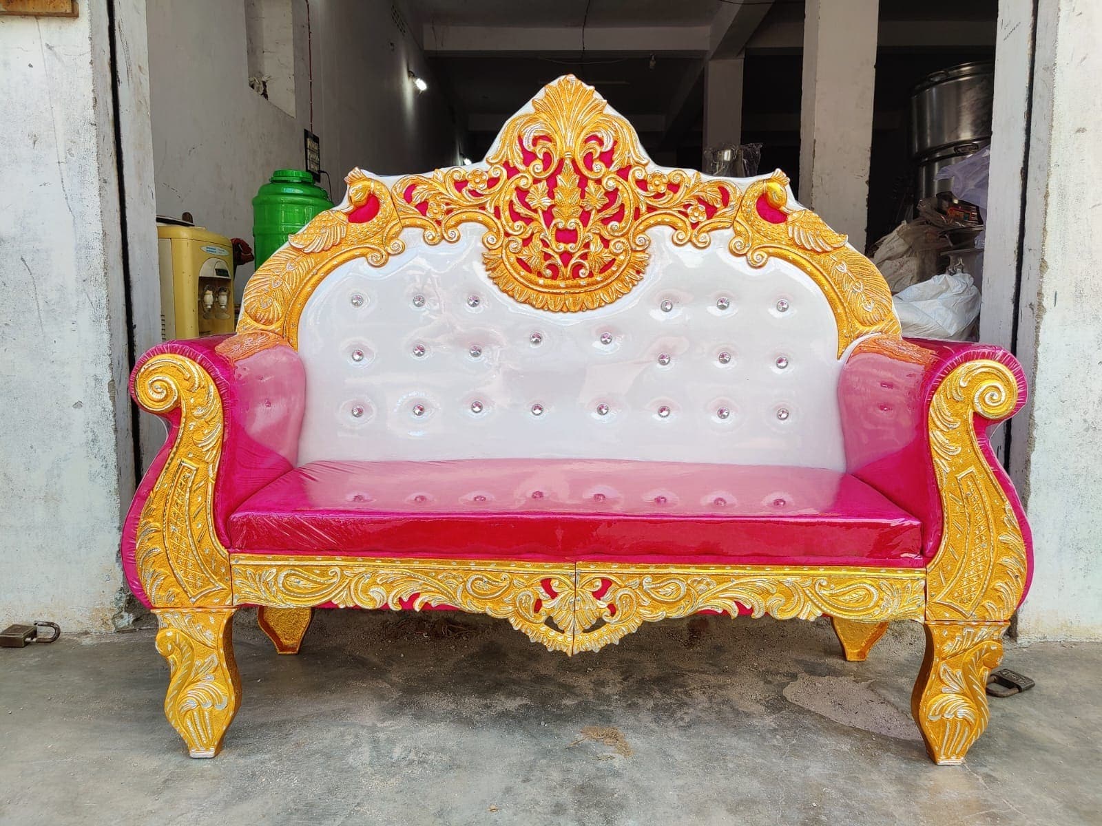 Tent House Sofa Price Polished Tent Sofa, Size: 5x2 Feet At