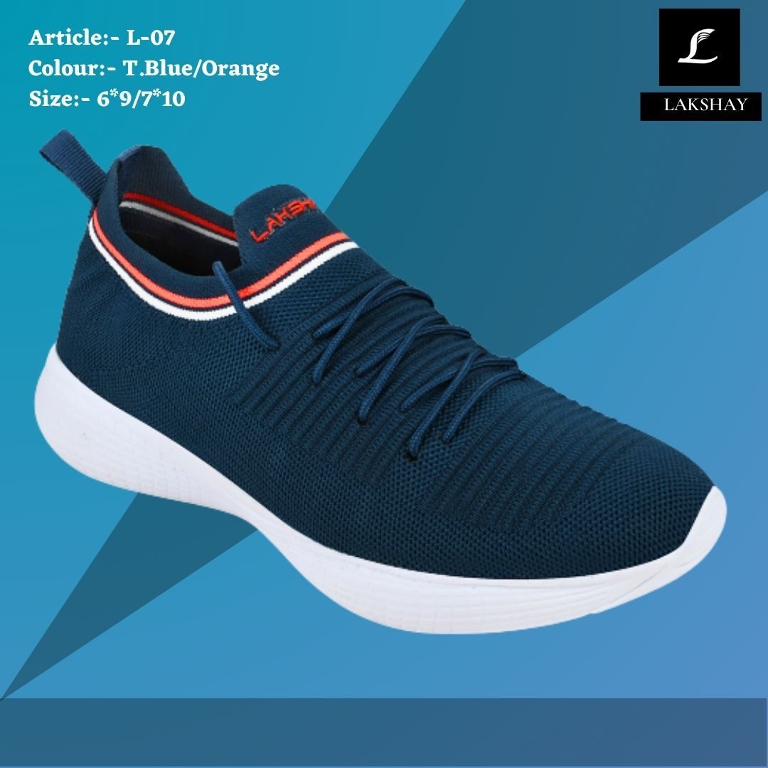 MEN'S SPORTS SHOE Flyknit Upper in Delhi