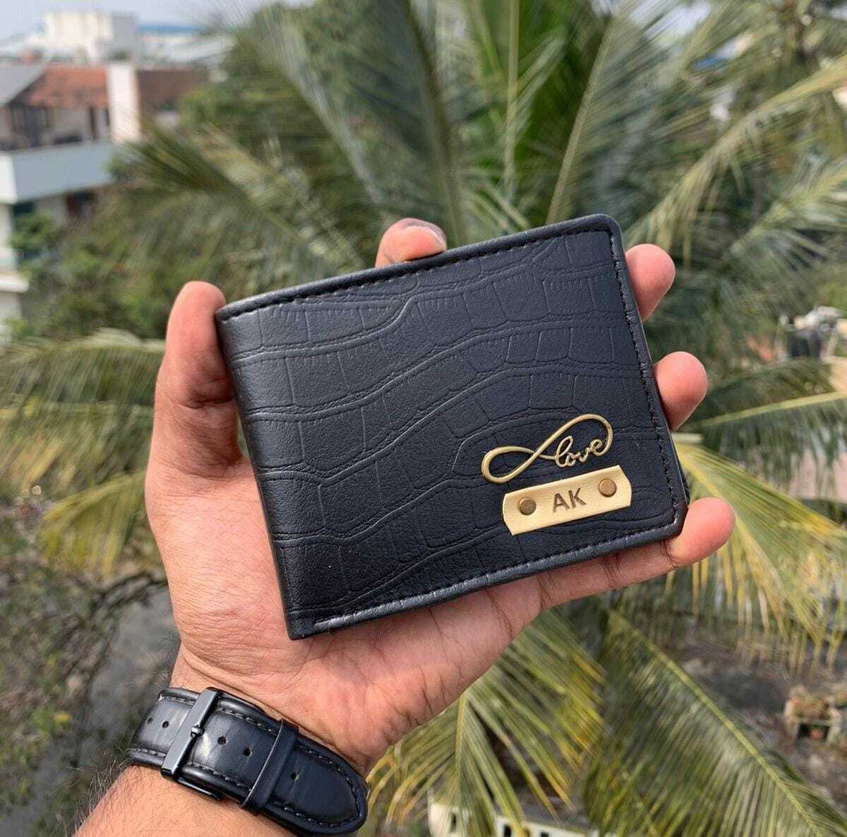 Men's Wallet Gifts Stylish and Functional in Hyderabad at ₹ 250