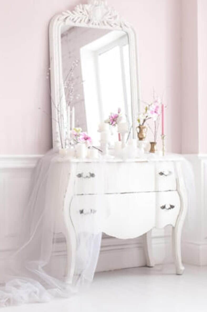 white dressing table designs How To Style Vanity Desk With Trending Dressing Table Ideas