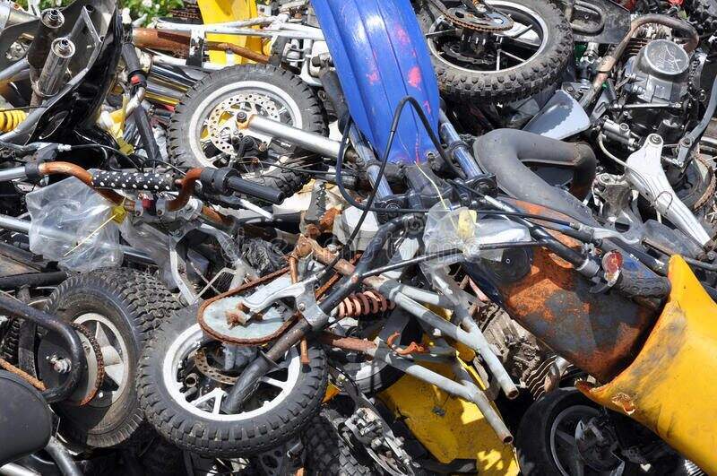 Metal Motorcycle Scrap with Aluminum and Steel Components in