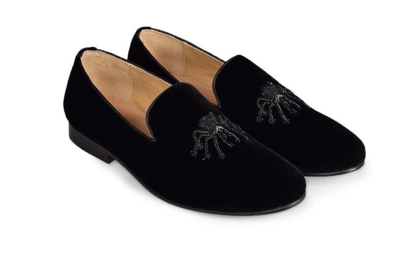 MOURETTI NOIR VELOURE in Gurgaon at ₹ 6,900 Unit by Berzeri Llp