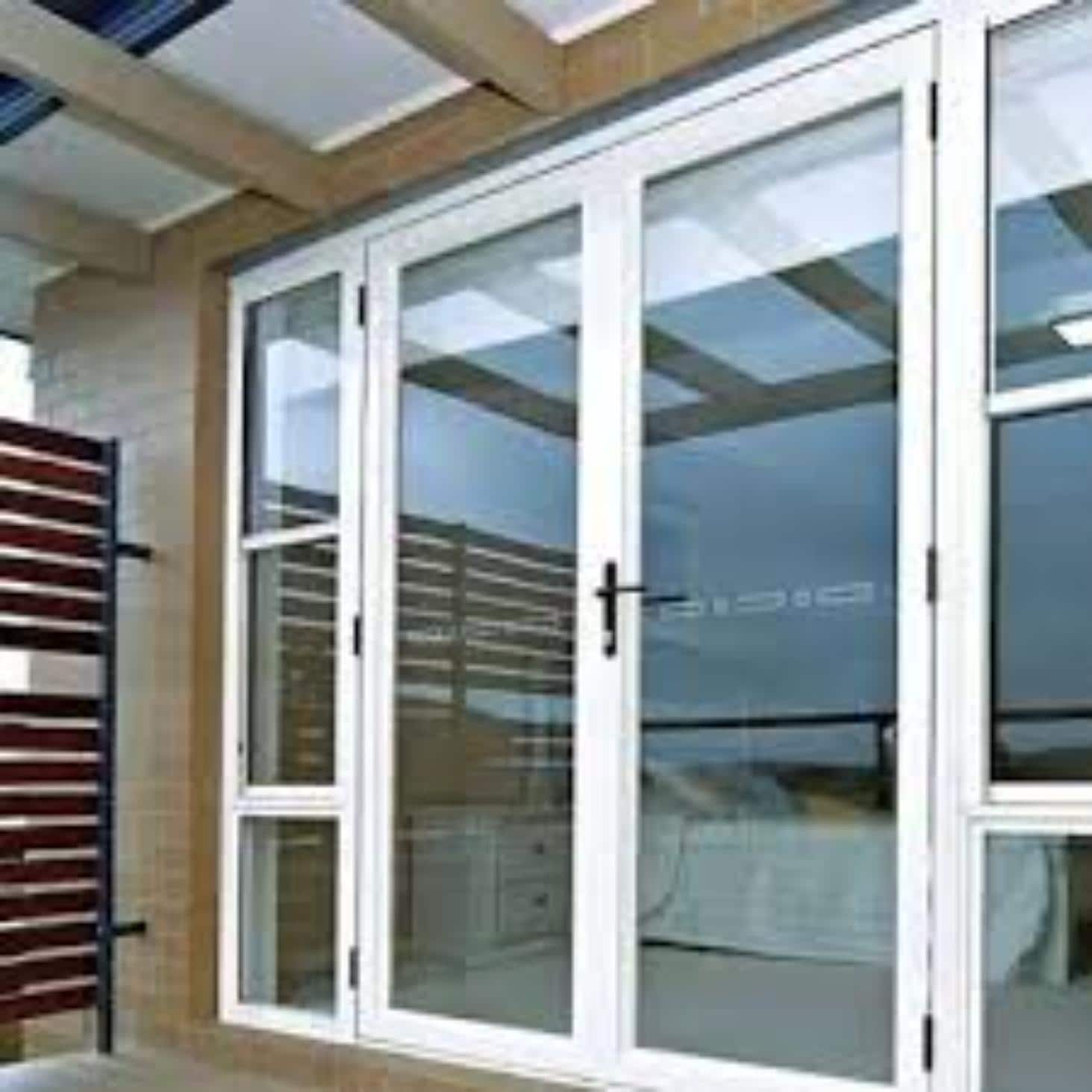 Aluminium Gate With Glass in Bhavnagar at ₹ 200 ₹ 500