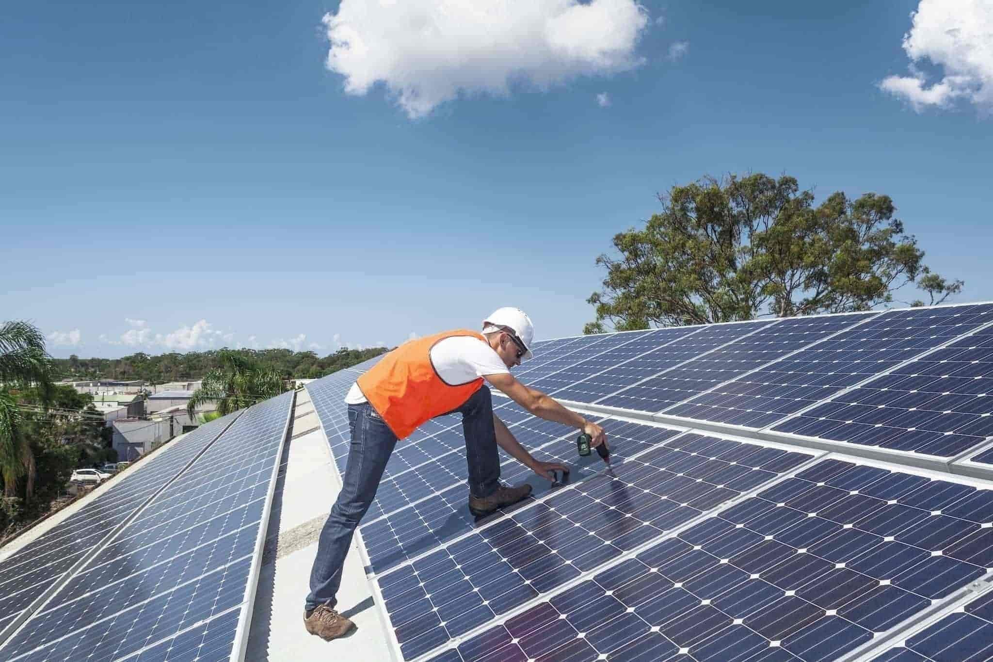 Advanced recycled solar glass manufacturing facility