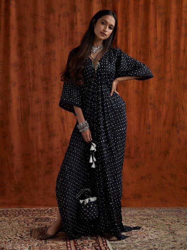 New Designer Madhuri Dixit Shrug Green Color Original Quality For Wedding Party Festival B... in Surat at 1,550 / Pc by Manvansh Trends - Justdial New Designer Madhuri Dixit Shrug Green Color Original Quality For Wedding Party Festival B... in Surat at 1,550 / Pc by Manvansh Trends - Justdial