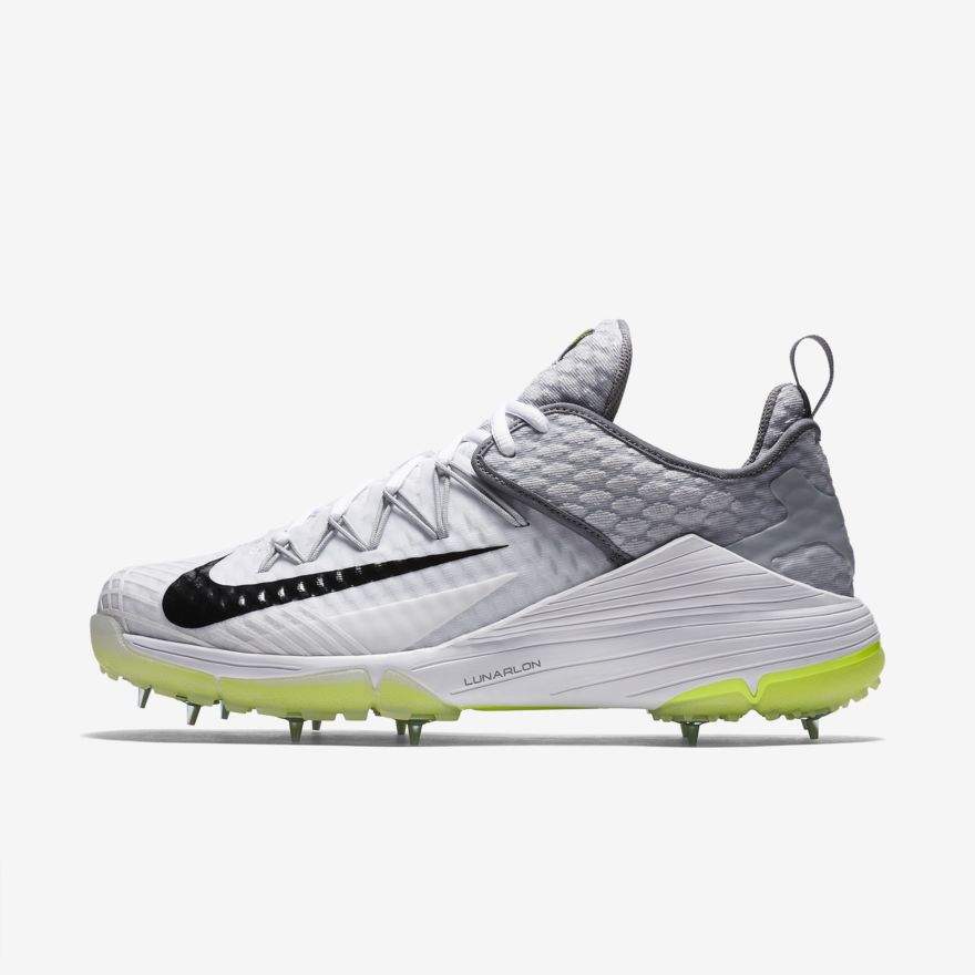 nike cricket shoes india