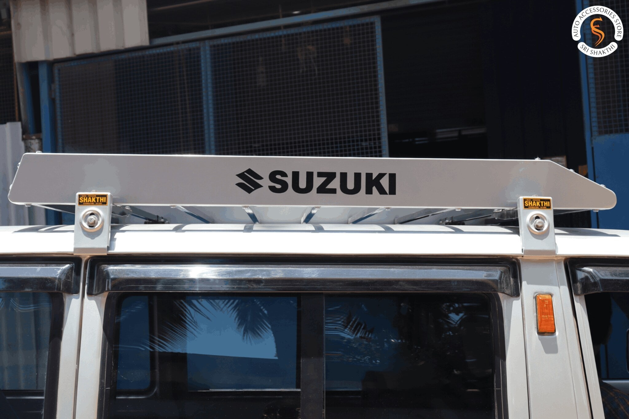 Omni Luggage Carrier in Coimbatore at ₹ 5,799 Pc by Sri Shakthi