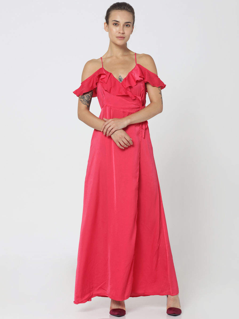 sachin and babi light blue dress Bohemian V Neck Ruched Maxi Dress, Cotton, Short Sleeves, Solid, Casual,  Various Sizes, Women in Chennai at ₹ 3,799 / Pc by Eshakti.com Pvt Ltd main image 0