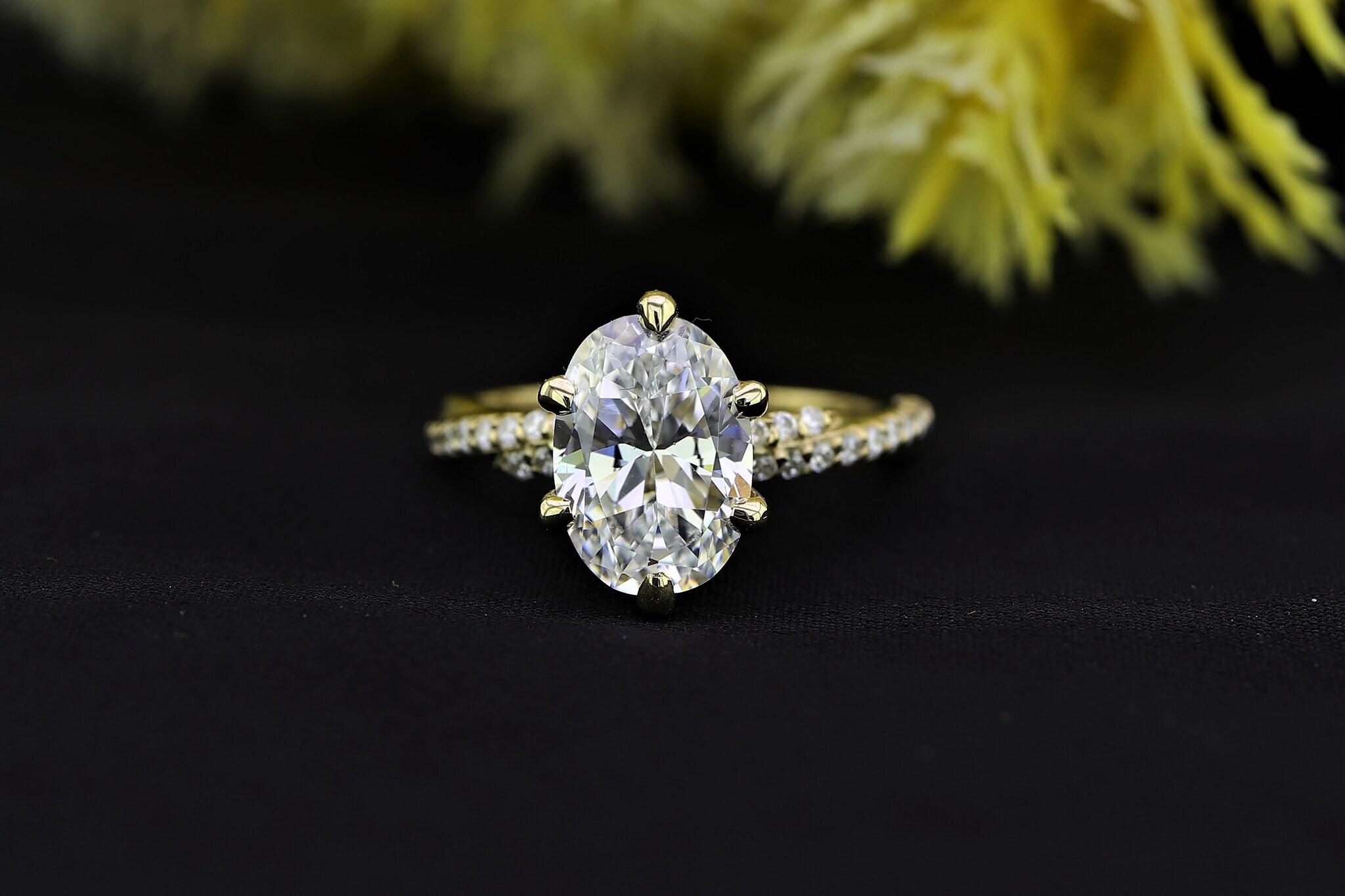 Oval Cut Moissanite Engagement Ring Twisted Band Wedding Ring S925