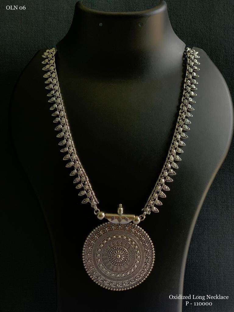 Geometric Pendant Necklace for Women, Alloy with Silver Plating