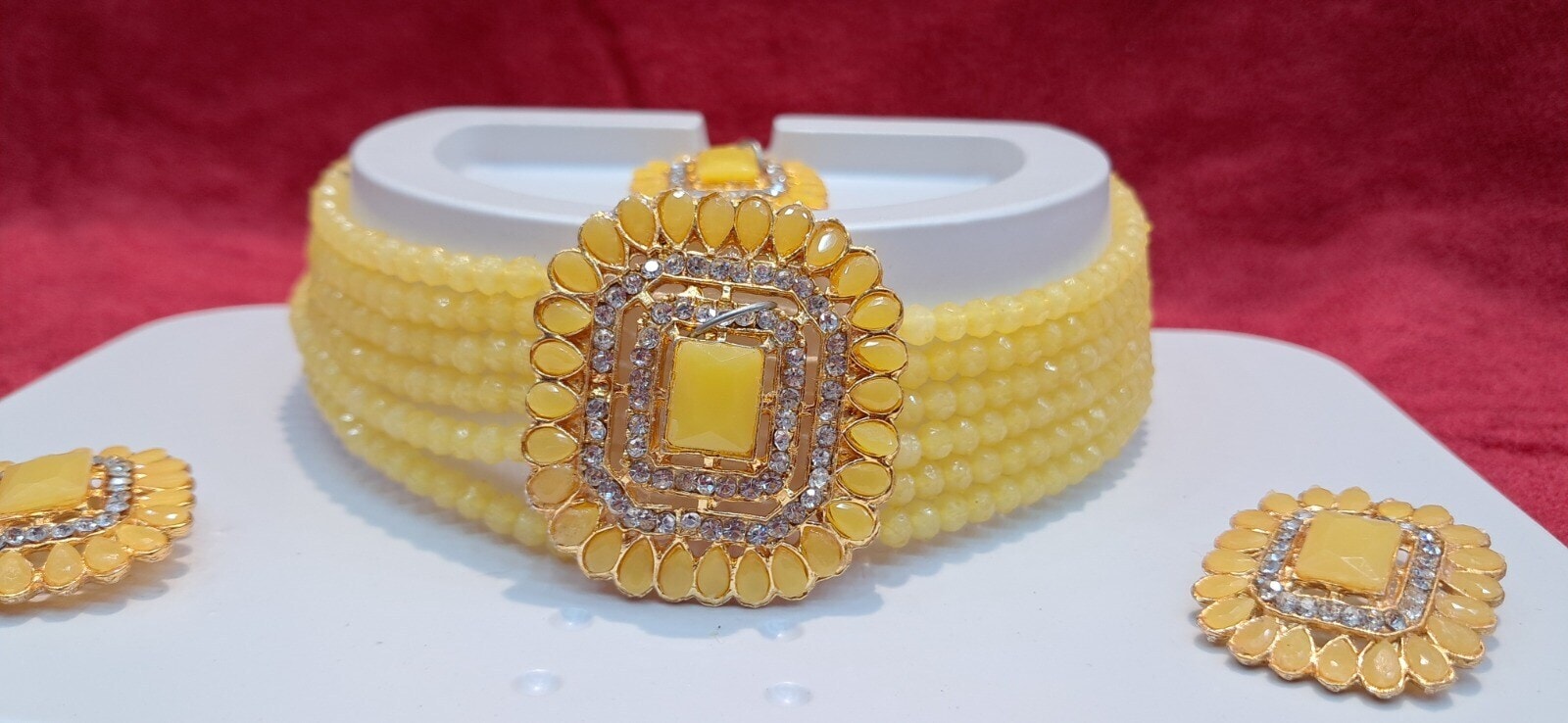 Pearl Beaded Choker Necklace Set With Earings, Color- Yellow in