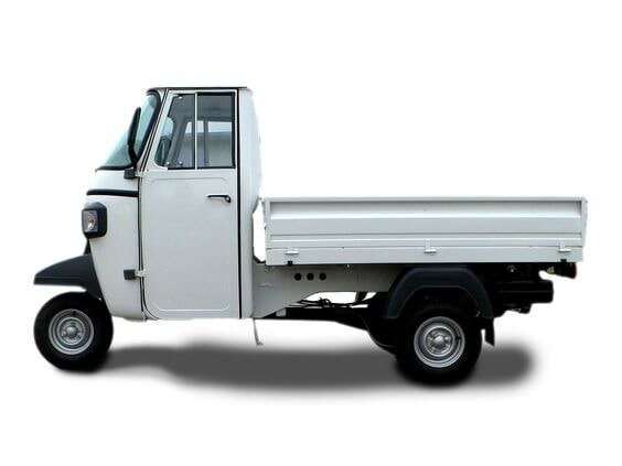 Piaggio White Ape Xtra Diesel Loading Rickshaw in Pune at ₹ L