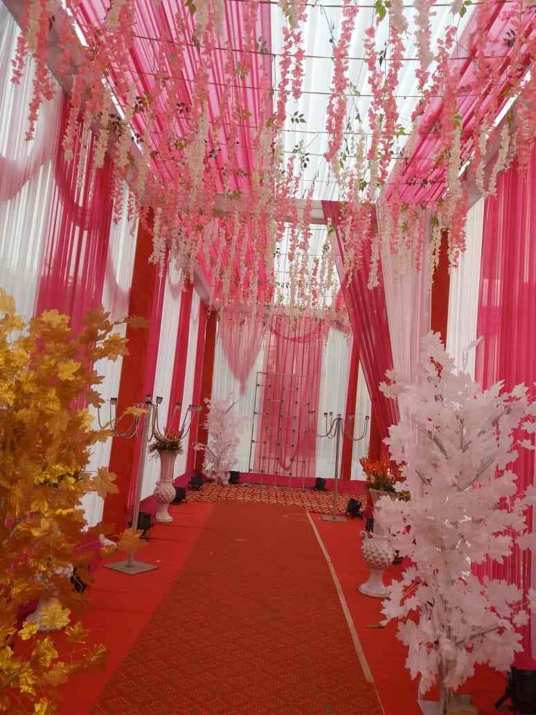 Pink And White Polyester Plain Wedding Shamiyana in Kanpur at