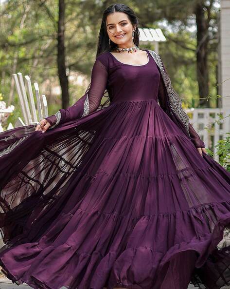 Plain Anarkali Suit for Women in Yeola at best price by Dnyneshwari Paithani  Saree - Justdial