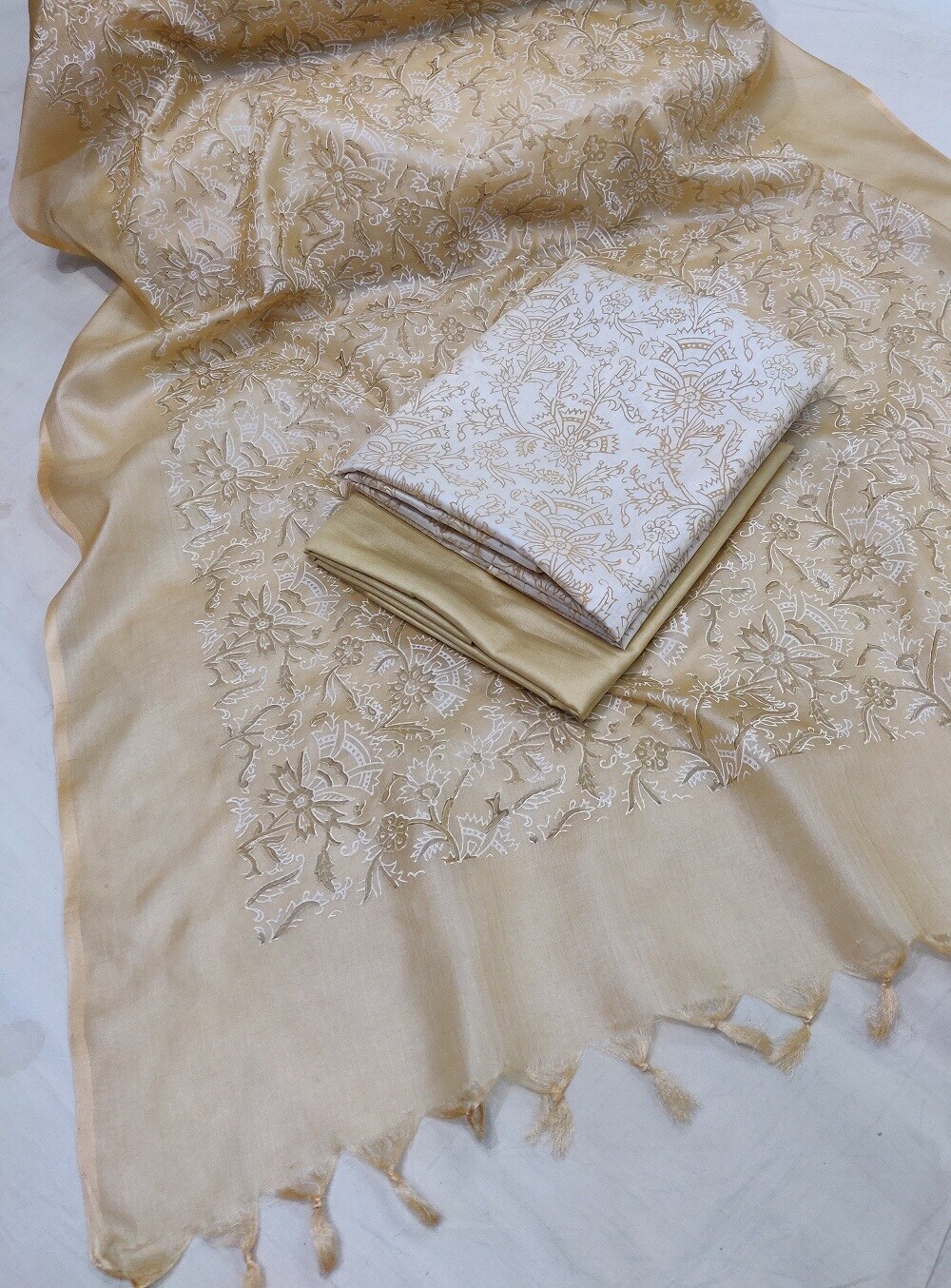 pure tussar silk dress material Olive Green Pure Tussar Silk Fabric by the Yard Indian Plain Raw Silk Wild Natural Handmade Peace Silk Tussah Wedding Dress Material