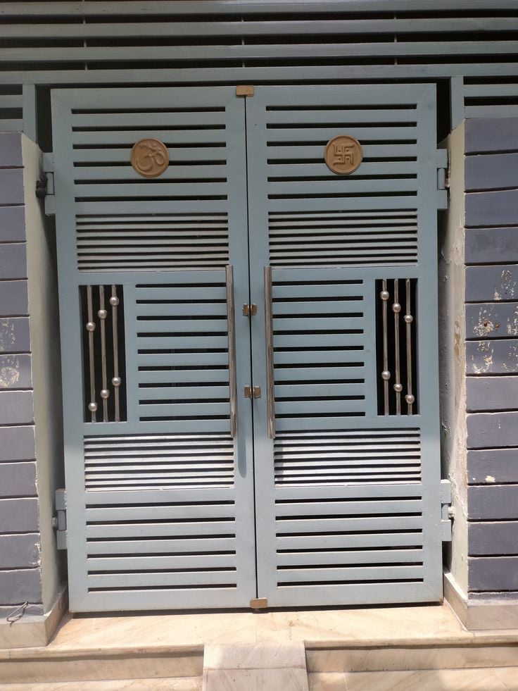 Rectangle Iron Door Sky Blue in Rohtak at ₹ 80 ₹ 150