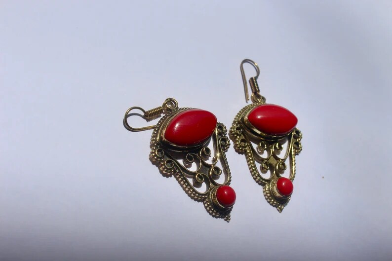 Share 155+ earrings in kannada esthdonghoadian