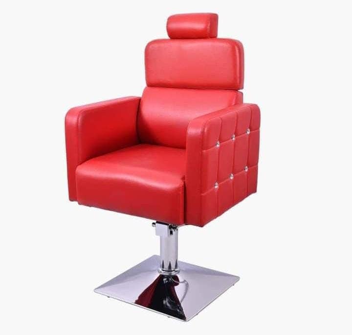 Leather Beauty Parlour Chair Red in Delhi at ₹ 5,000 ₹ 7,500