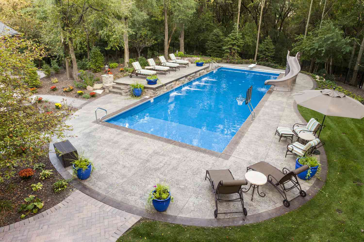Round FRP Swimming Pool 10ft Depth in Tikamgarh at best price by