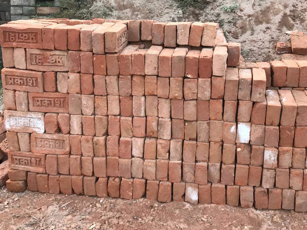 Second Class Bricks (Economical Building Material) in Samastipur