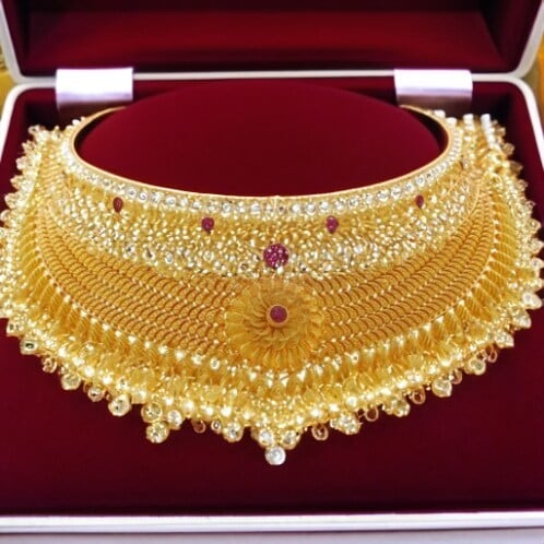 Second Hand Gold Choker Necklaces (25 Gram) in Faridabad at