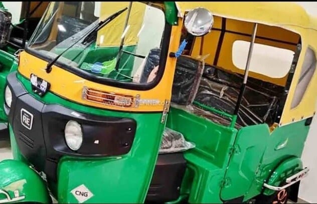 Second Hand Three Wheeler in Surat at ₹ 1,000 Pc by Shree Laxmi