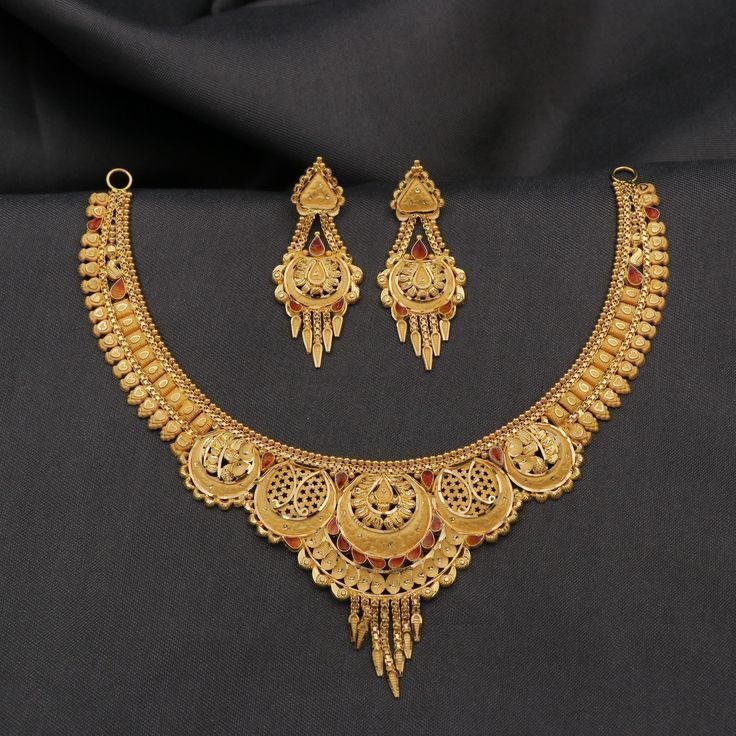 Second Hand Traditional Gold Necklace Set 22 Kt in Chennai at