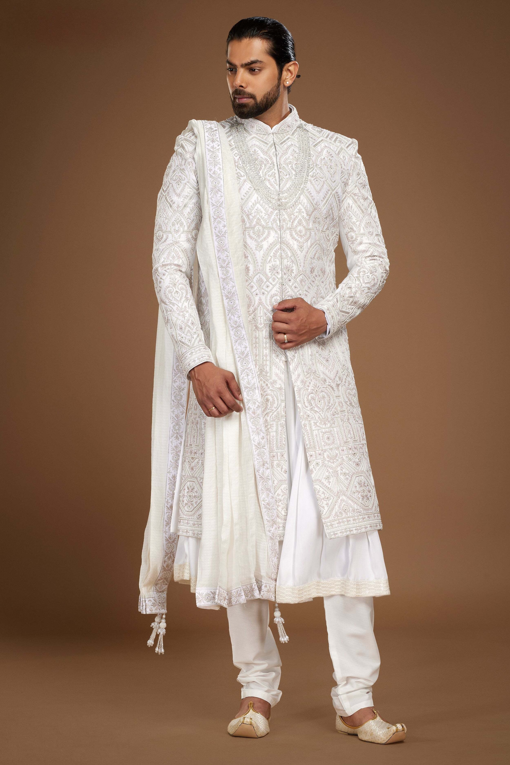 Traditional Sherwani Dupatta For Mens (White) in Surat at ₹ 1,200