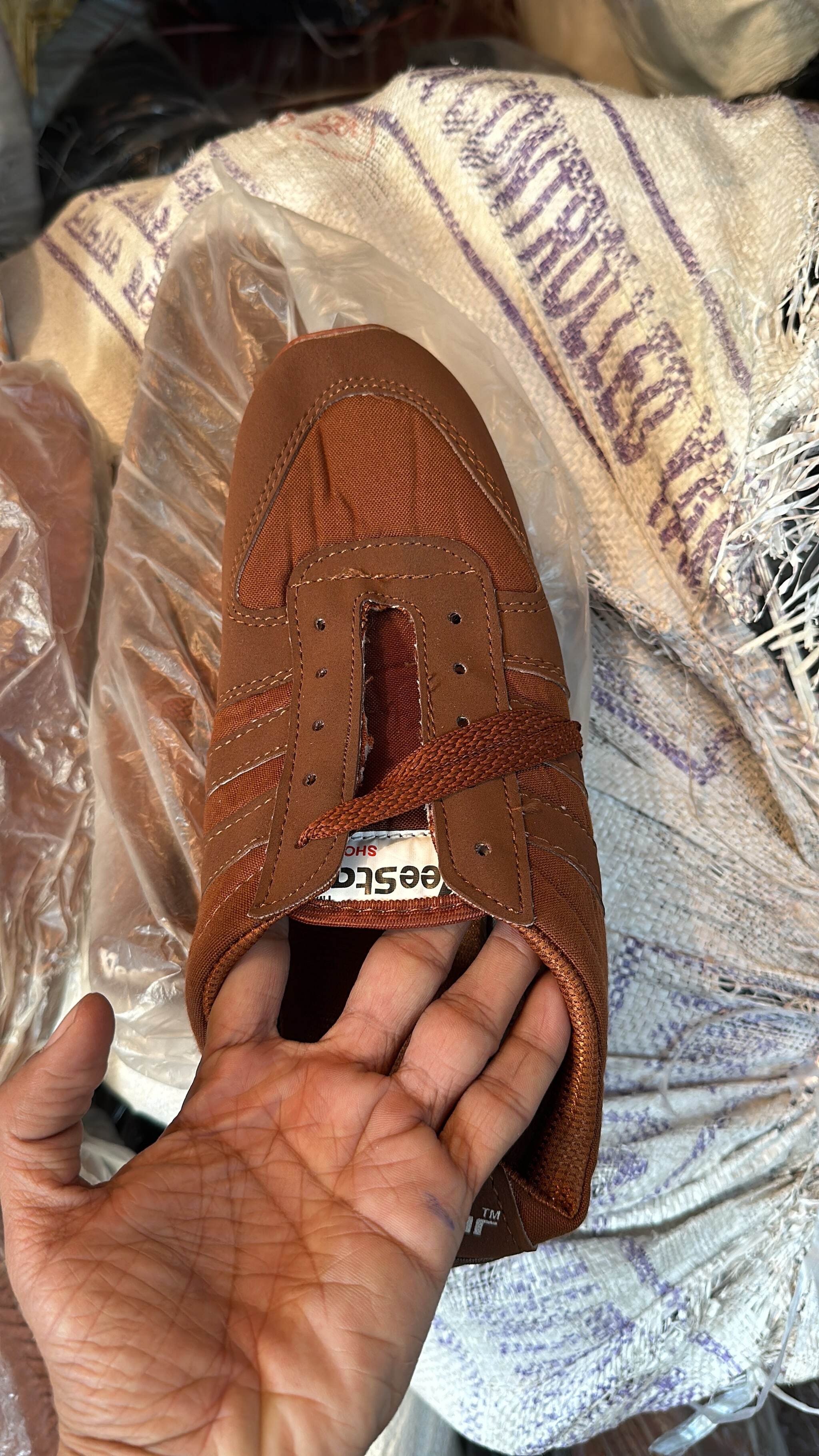 Shoe P T in Kolkata at ₹ 250 ₹ 480 Pr by Balchand Grand Sons