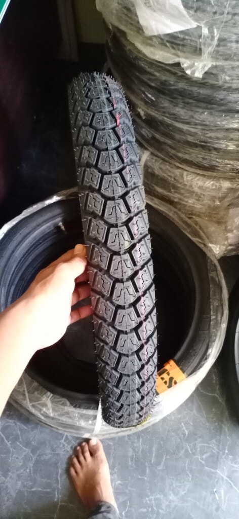 Justdial Tyre Repair Centre SJR TYRES Front And Back TT: Tyer YERS