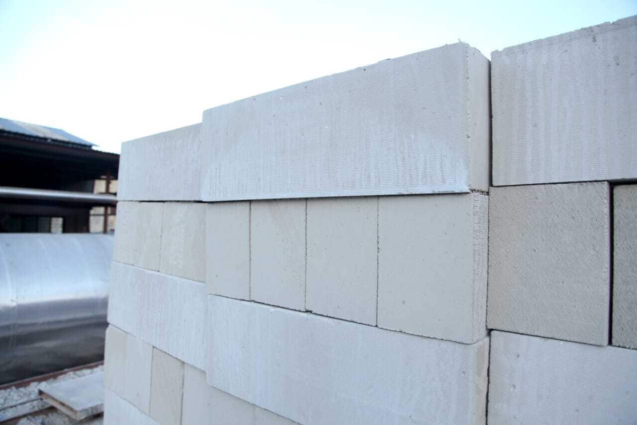 Fire Resistant Solid Concrete Blocks for Partition Walls Size