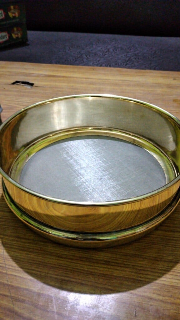 Heavy Duty 10-Piece Brass Test Sieve Set With Lid & Catch Pan - 8.4" Diameter For Grain, Soil, Particle Size Analysis