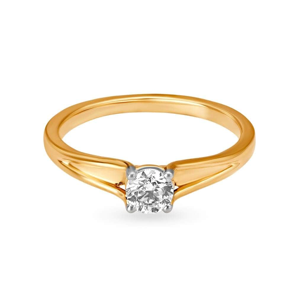 Pristine Dazzling Diamond Adorned Gold Finger Ring | Tanishq