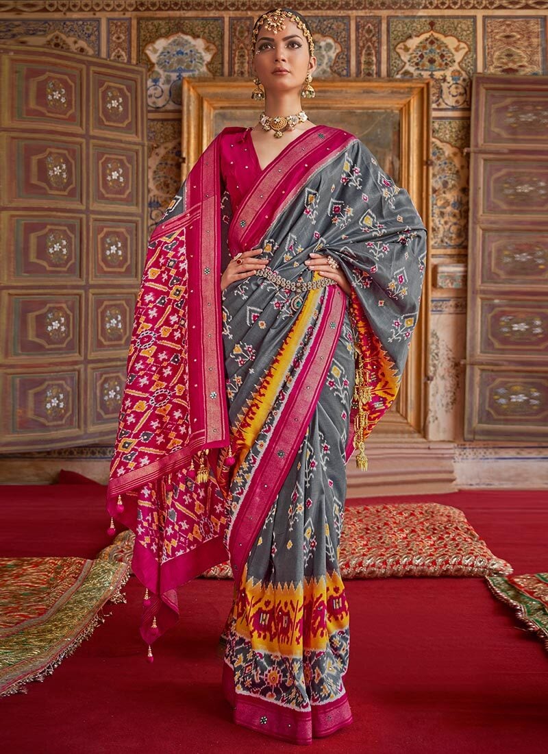 Traditional Viscose Dola Silk Patola Saree in Patan-Gujarat at