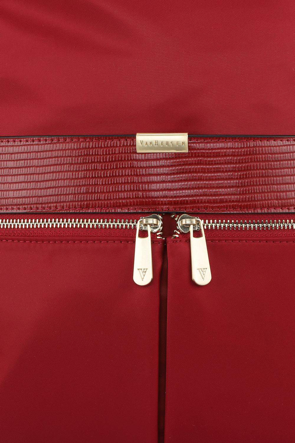 van heusen luggage bag